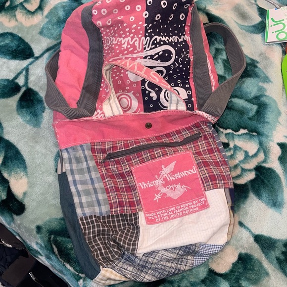 Vivienne Westwood Kenya-Made sustainable micro tote bag embroidered orb - Picture 8 of 15